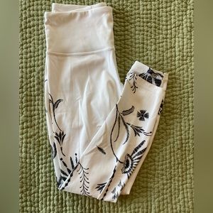 Black & White Athleta Leggings